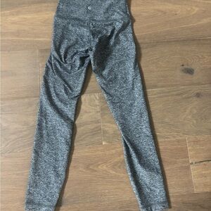 Lululemon Athletica Charcoal Leggings- Size 4, very small hole on inner thigh
